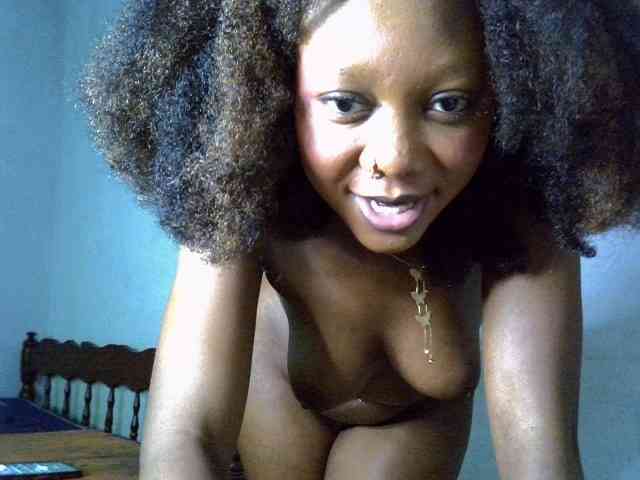 SpicyMackenzie1 webcam