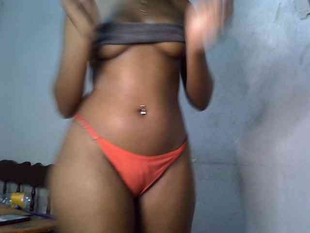 SpicyMackenzie1 webcam