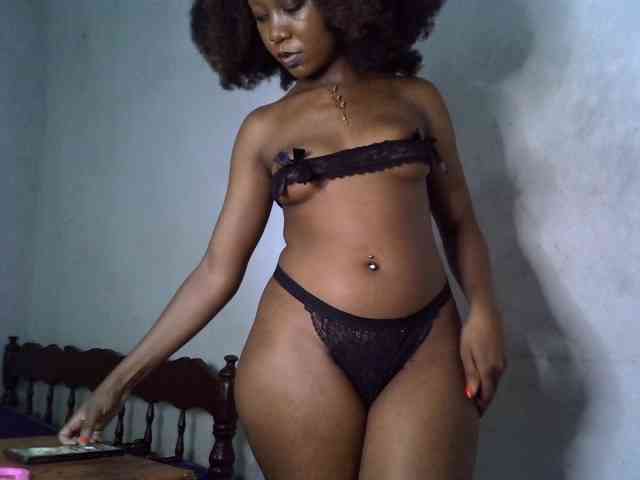 SpicyMackenzie1 webcam