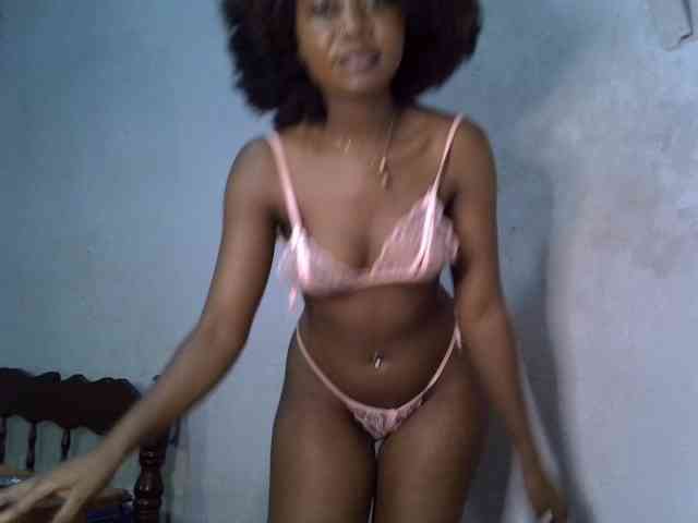 SpicyMackenzie1 webcam