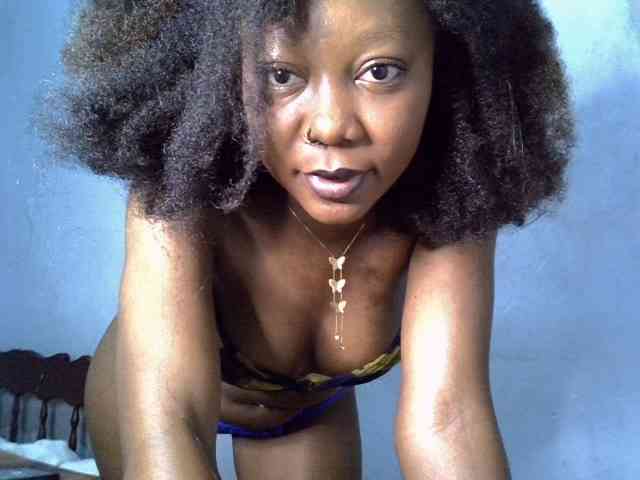 SpicyMackenzie1 webcam