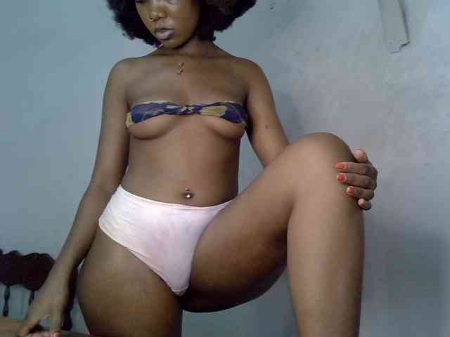 SpicyMackenzie1 webcam