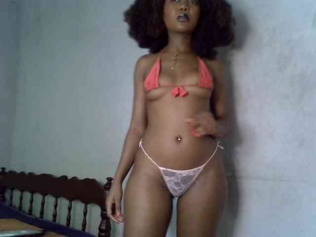 SpicyMackenzie1 webcam