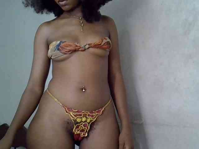 SpicyMackenzie1 webcam