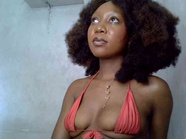 SpicyMackenzie1 webcam