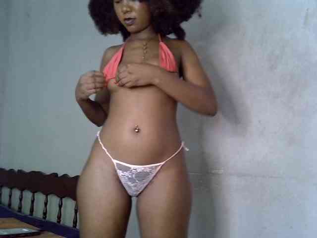 SpicyMackenzie1 webcam