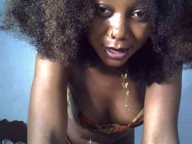 SpicyMackenzie1 webcam