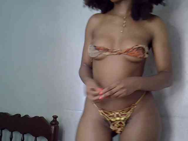 SpicyMackenzie1 webcam