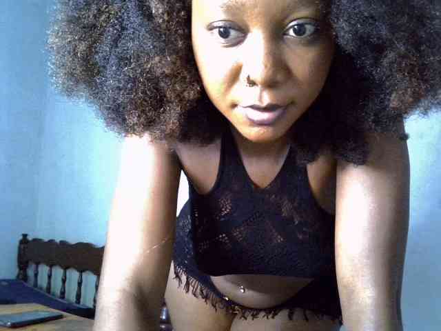 Model: SpicyMackenzie1