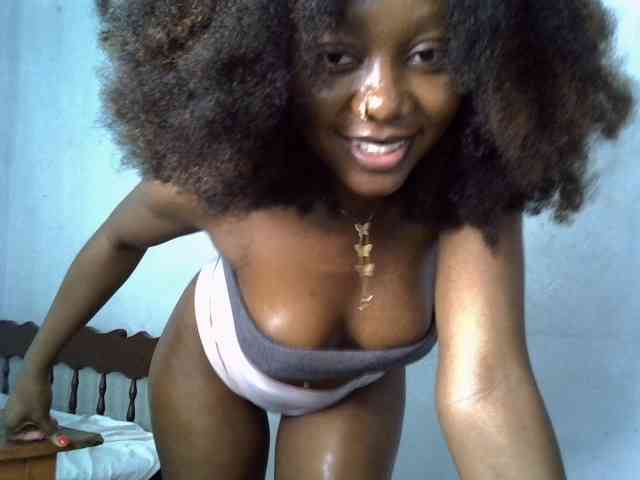 SpicyMackenzie1 webcam