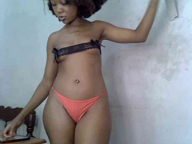 SpicyMackenzie1 webcam