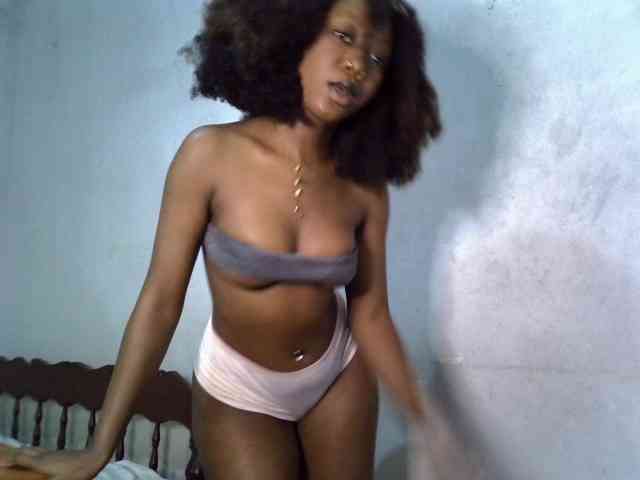 SpicyMackenzie1 webcam