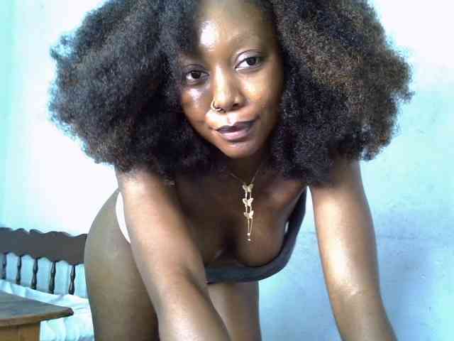 SpicyMackenzie1 webcam