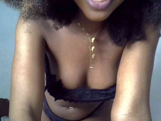 SpicyMackenzie1 webcam