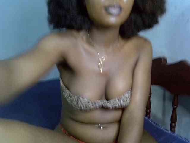 SpicyMackenzie1 webcam