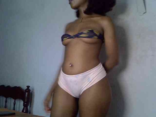 SpicyMackenzie1 webcam