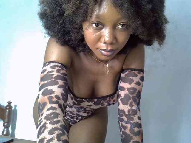 SpicyMackenzie1 webcam