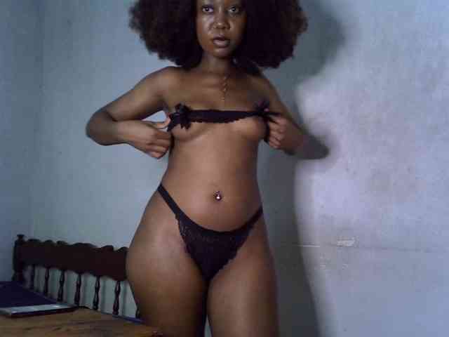 SpicyMackenzie1 webcam