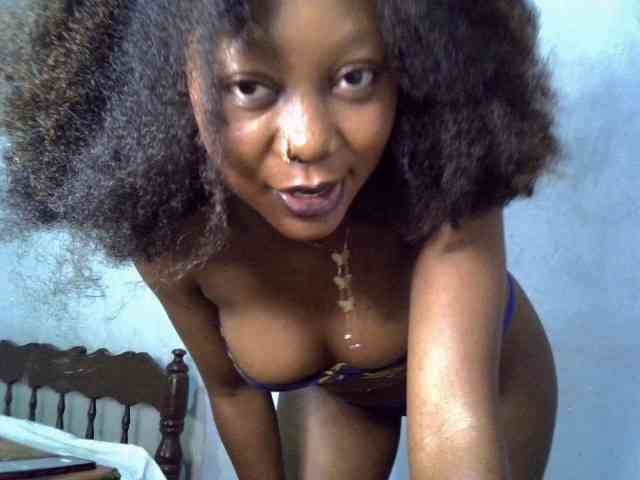 SpicyMackenzie1 webcam