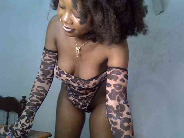 SpicyMackenzie1 webcam