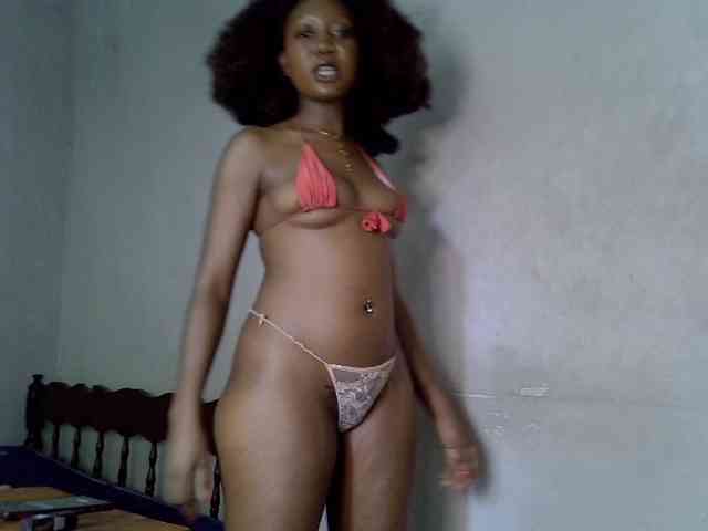 SpicyMackenzie1 webcam