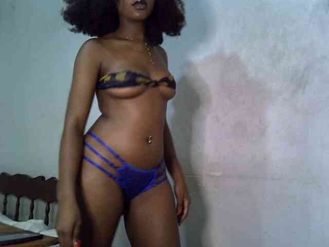 SpicyMackenzie1 webcam