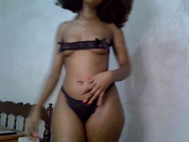 SpicyMackenzie1 webcam