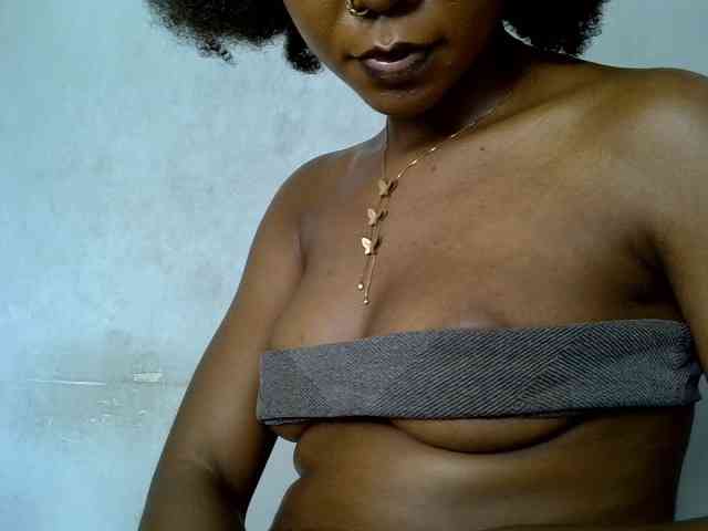 SpicyMackenzie1 webcam