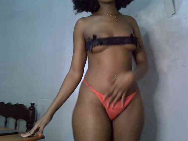 SpicyMackenzie1 webcam