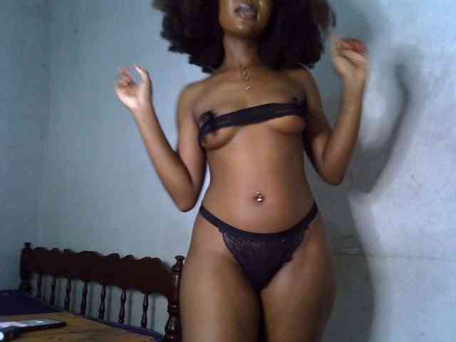 SpicyMackenzie1 webcam