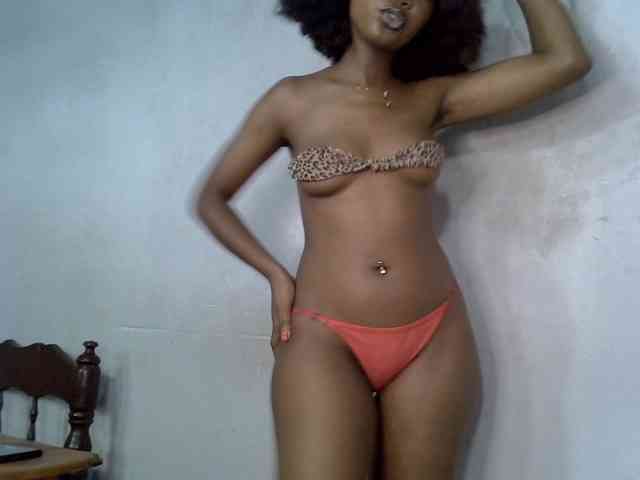 SpicyMackenzie1 webcam