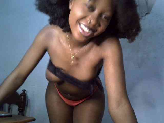 SpicyMackenzie1 webcam