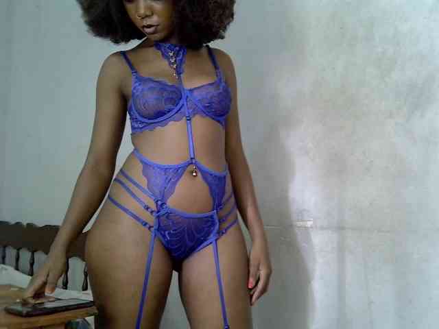 SpicyMackenzie1 webcam