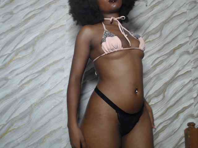 SpicyMackenzie1 webcam