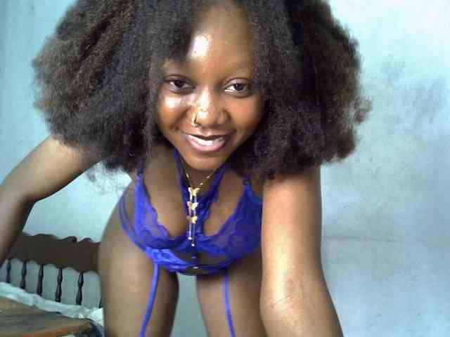 SpicyMackenzie1 webcam