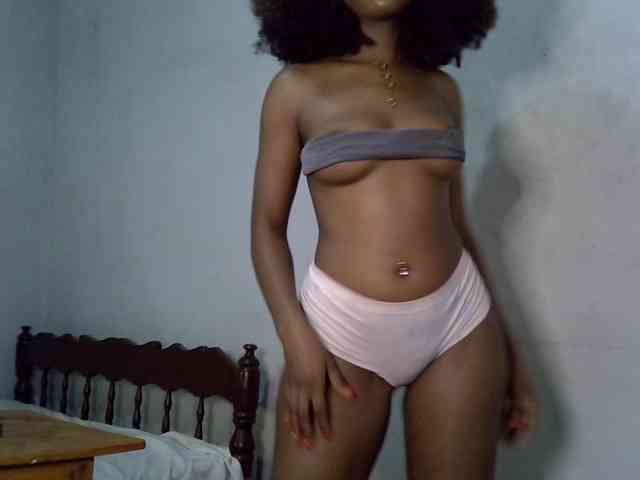 SpicyMackenzie1 webcam