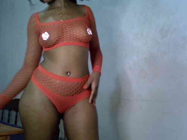 SpicyMackenzie1 webcam