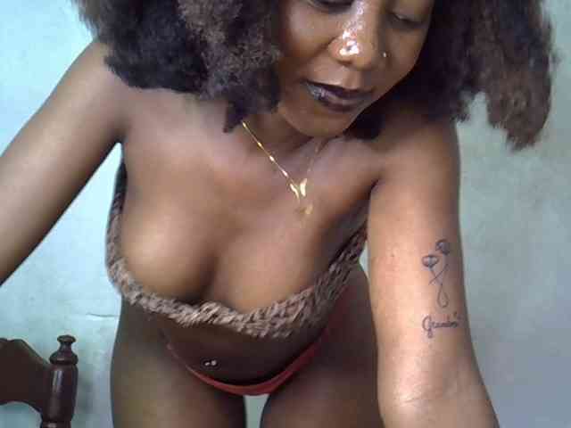 SpicyMackenzie1 webcam