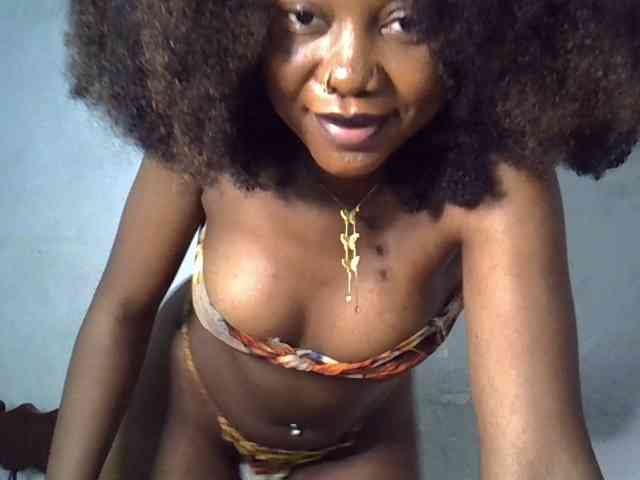 SpicyMackenzie1 webcam