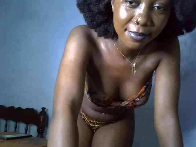 SpicyMackenzie1 webcam