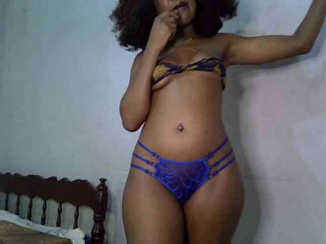 SpicyMackenzie1 webcam