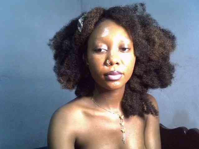 SpicyMackenzie1 webcam