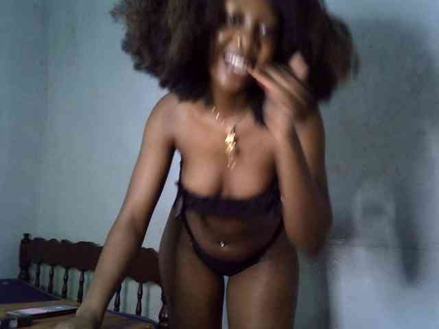 SpicyMackenzie1 webcam