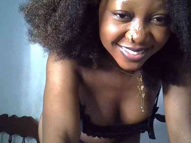 SpicyMackenzie1 webcam