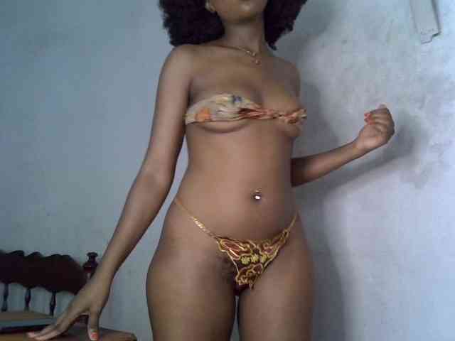 SpicyMackenzie1 webcam