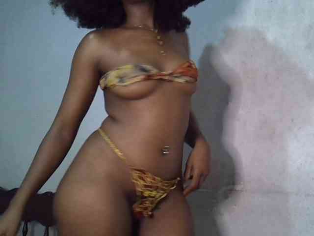 SpicyMackenzie1 webcam