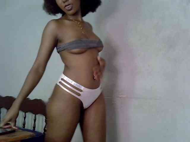 SpicyMackenzie1 webcam