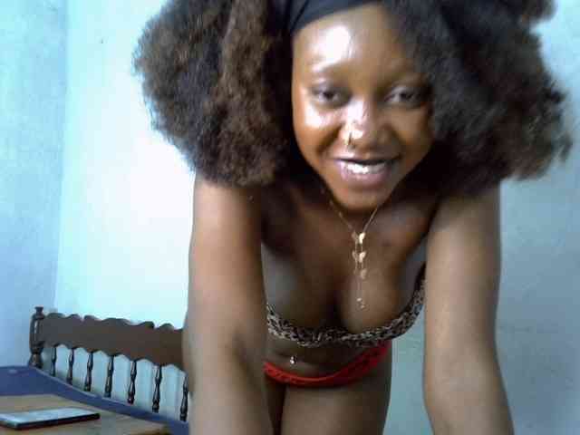 SpicyMackenzie1 webcam