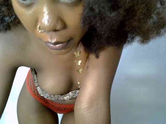 SpicyMackenzie1 webcam