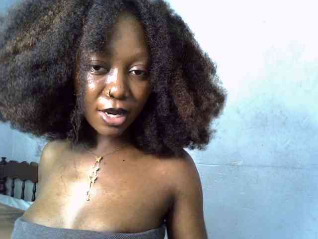 SpicyMackenzie1 webcam